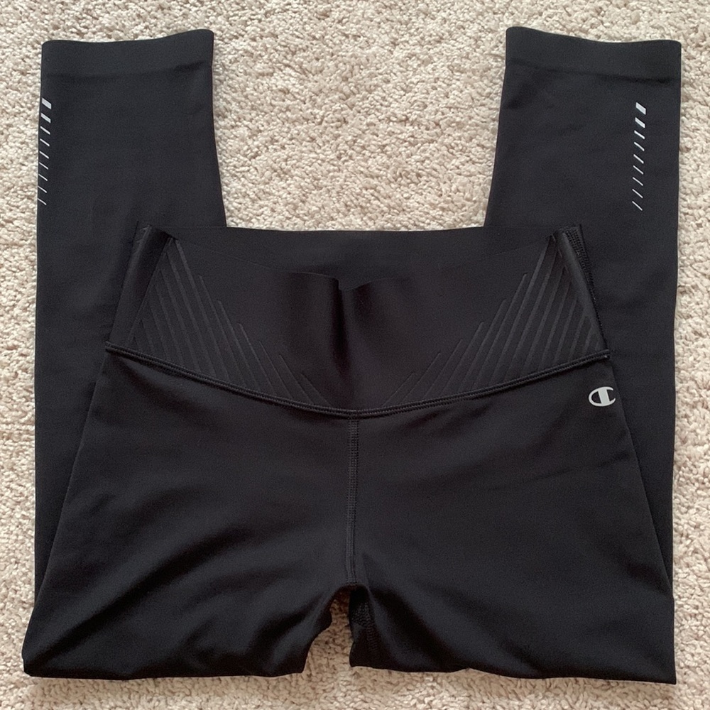 ✅SOLD Champion PowerFlex Cropped Leggings